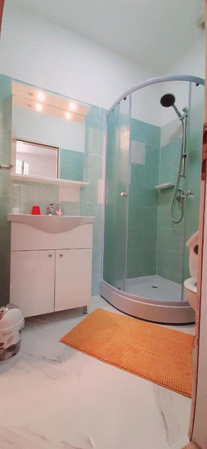 Ema & Sea Apartment'S Πούλα Εξωτερικό φωτογραφία