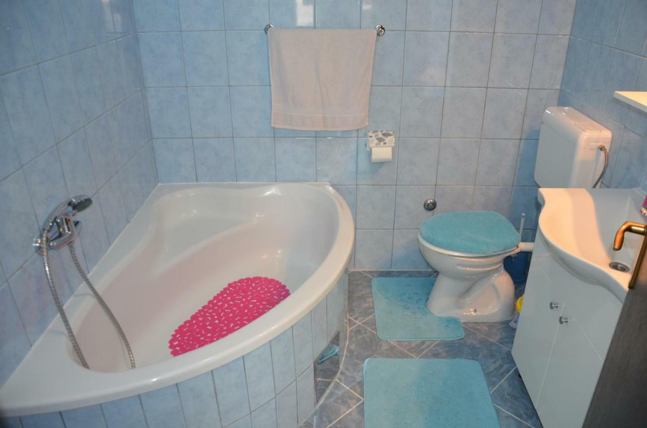 Ema & Sea Apartment'S Πούλα Εξωτερικό φωτογραφία